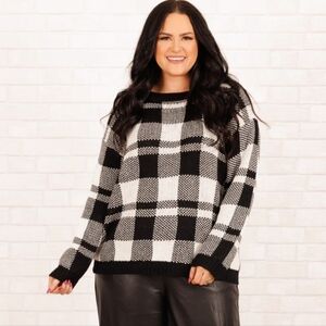 NWOT- Chic Soul Women's Black and White Plaid Sweater (Small Snag)- 1X